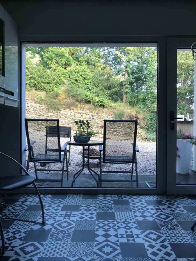 Ivi Apartment Svaty Jur Bagian luar foto